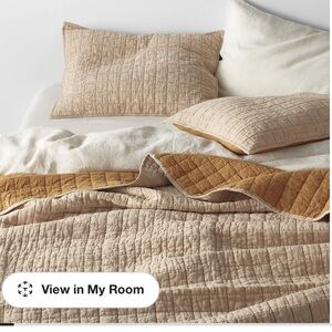 Crate&barrel  SOLD OUT 
Brulee Brown Belgian Flax Linen Quilt King